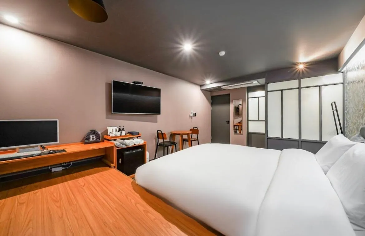 Brown Dot Hotel Daeyeon Busan