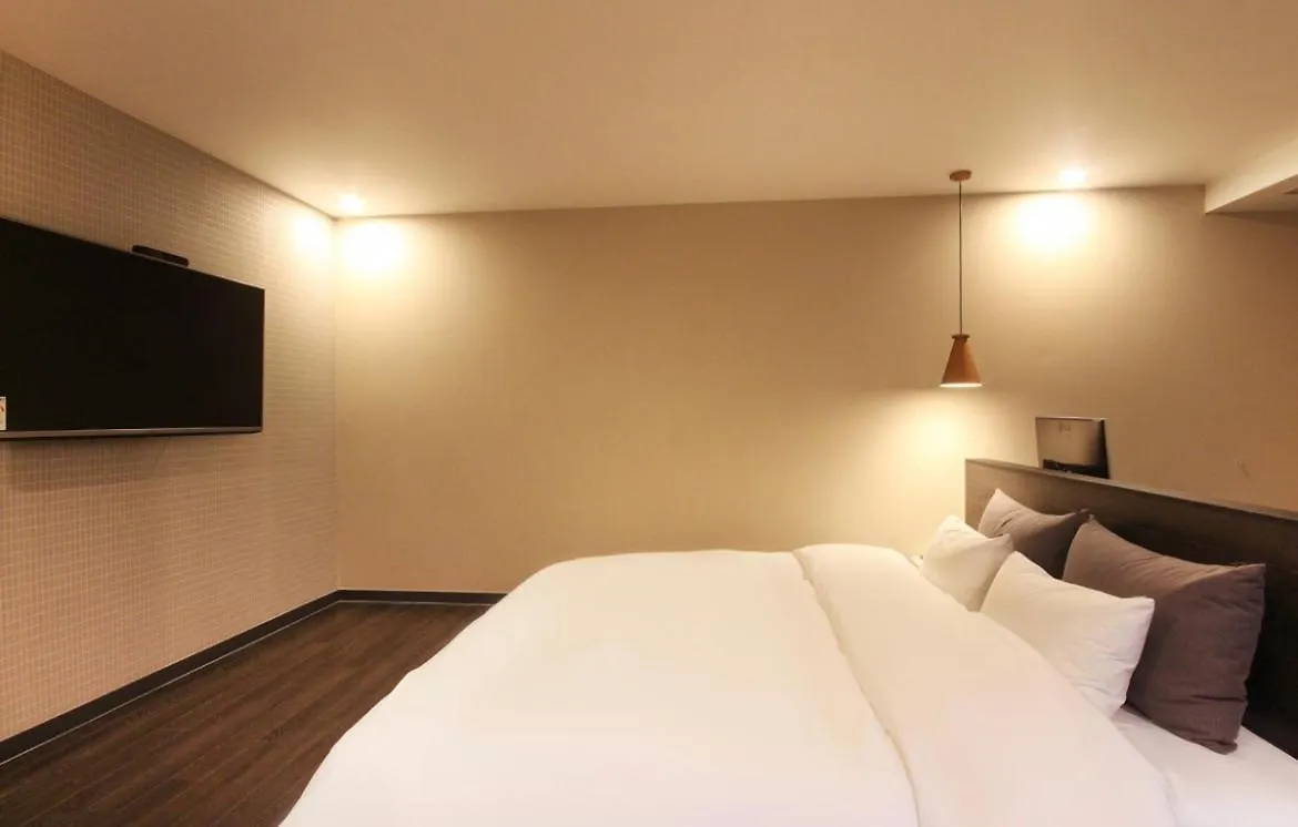 Brown Dot Hotel Daeyeon Busan