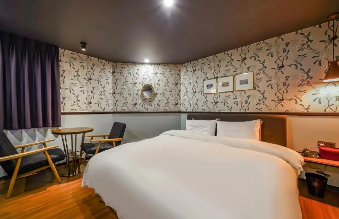 Brown Dot Hotel Daeyeon Busan